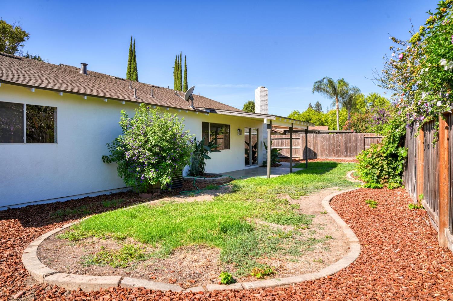 2801 Sapphire Dr, Modesto, CA 95355