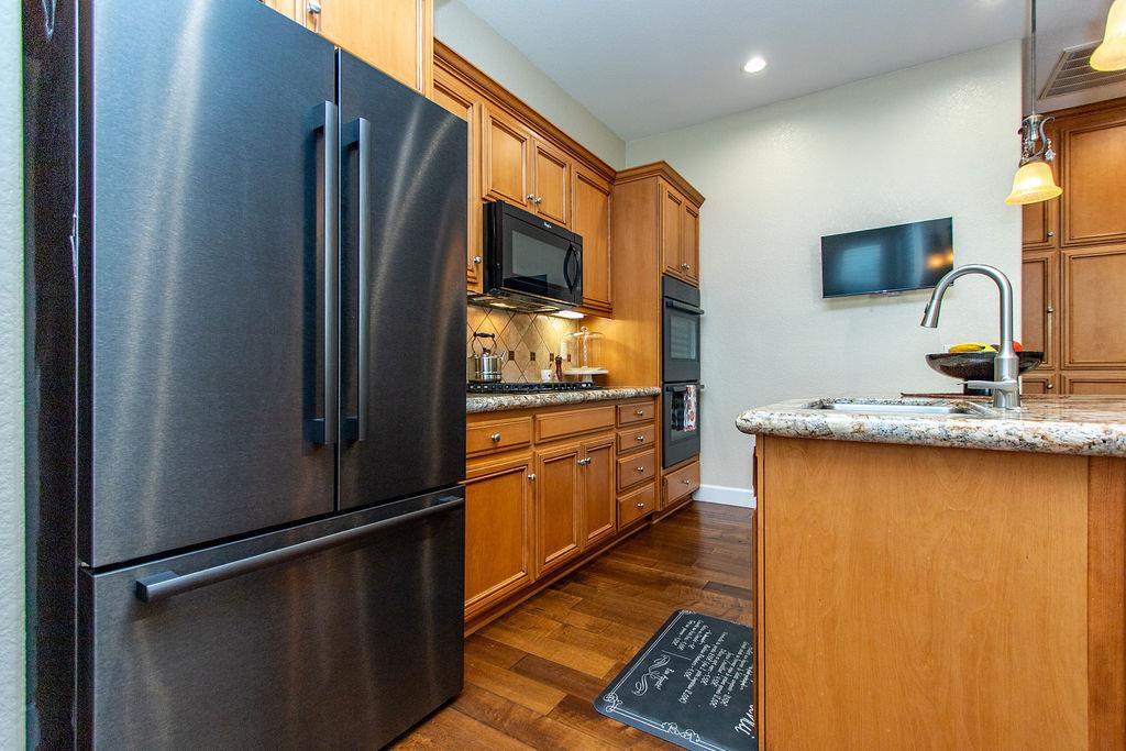 2461 Cypress Point Dr, Turlock, CA 95380