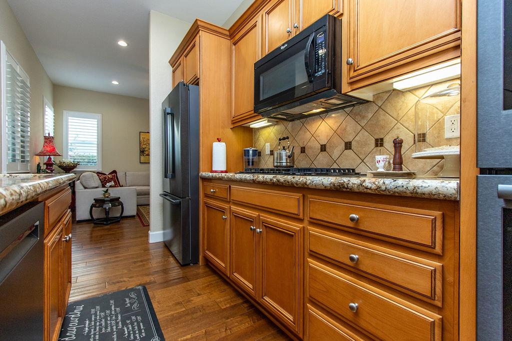 2461 Cypress Point Dr, Turlock, CA 95380