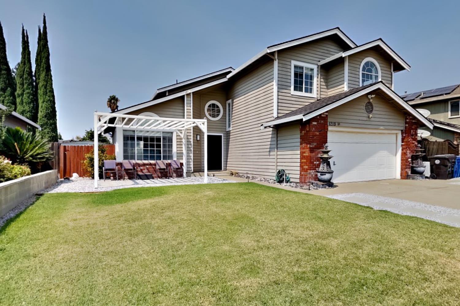 1219 Mohr Cir, Manteca, CA 95337