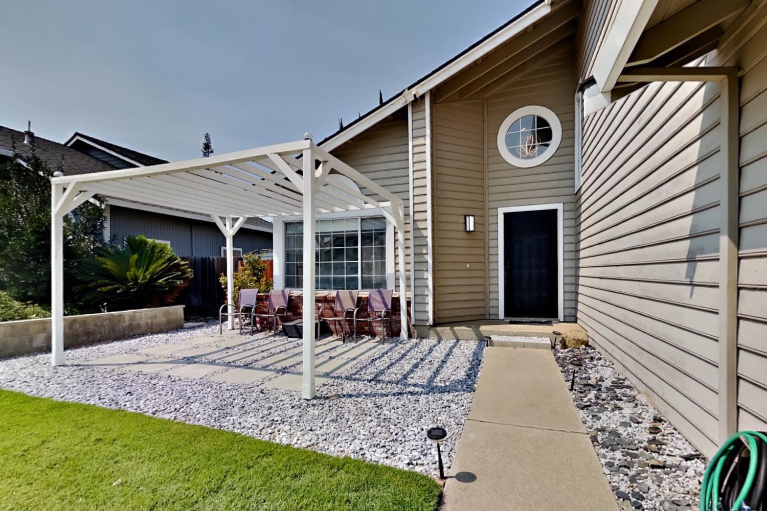 1219 Mohr Cir, Manteca, CA 95337