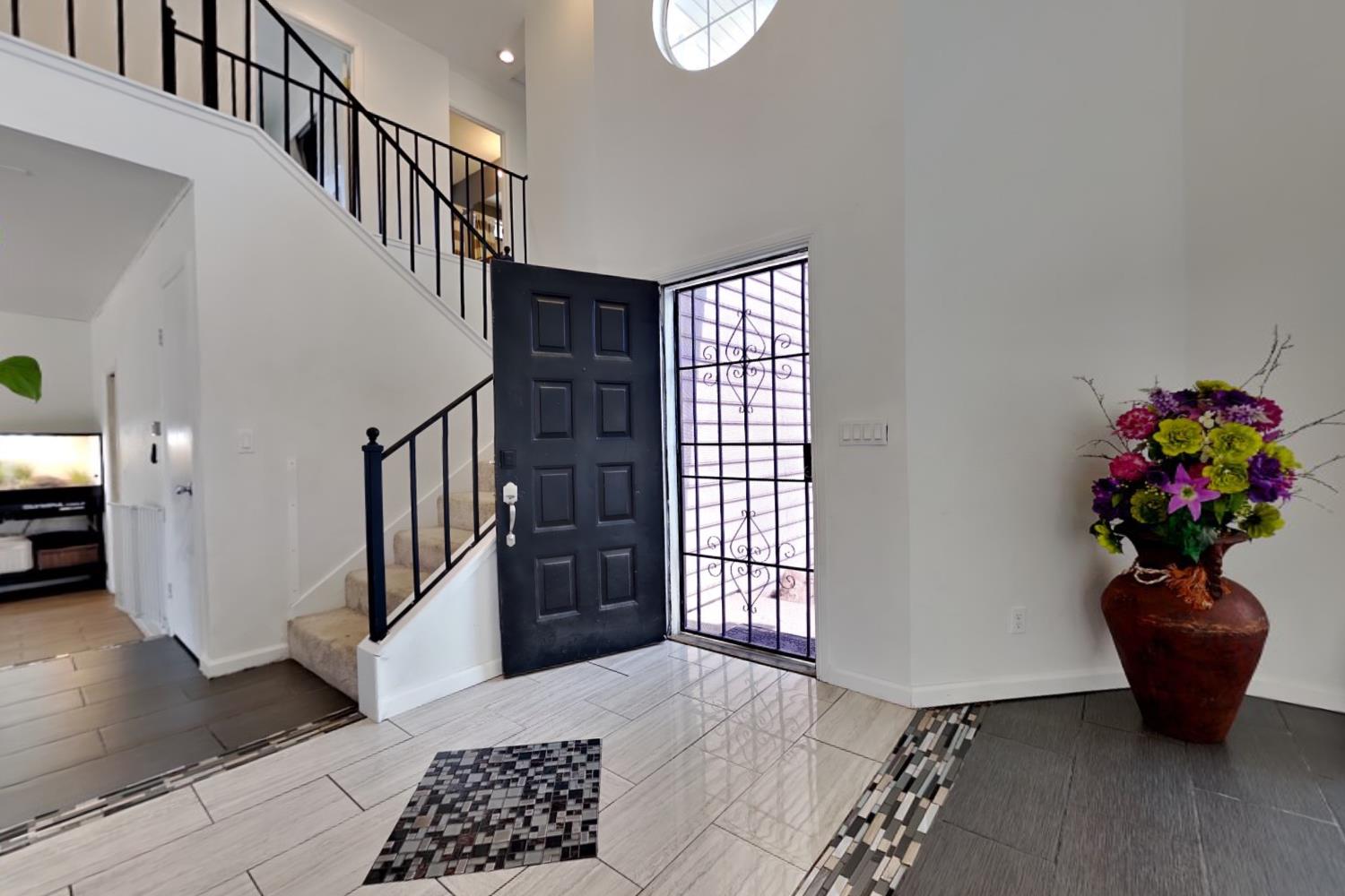 1219 Mohr Cir, Manteca, CA 95337