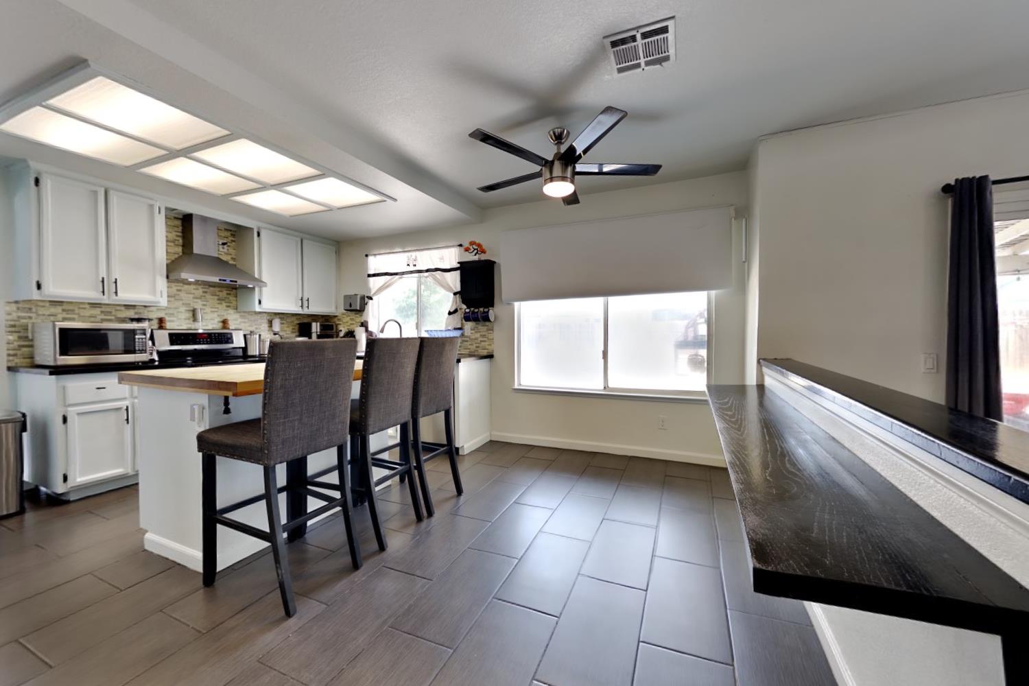 1219 Mohr Cir, Manteca, CA 95337