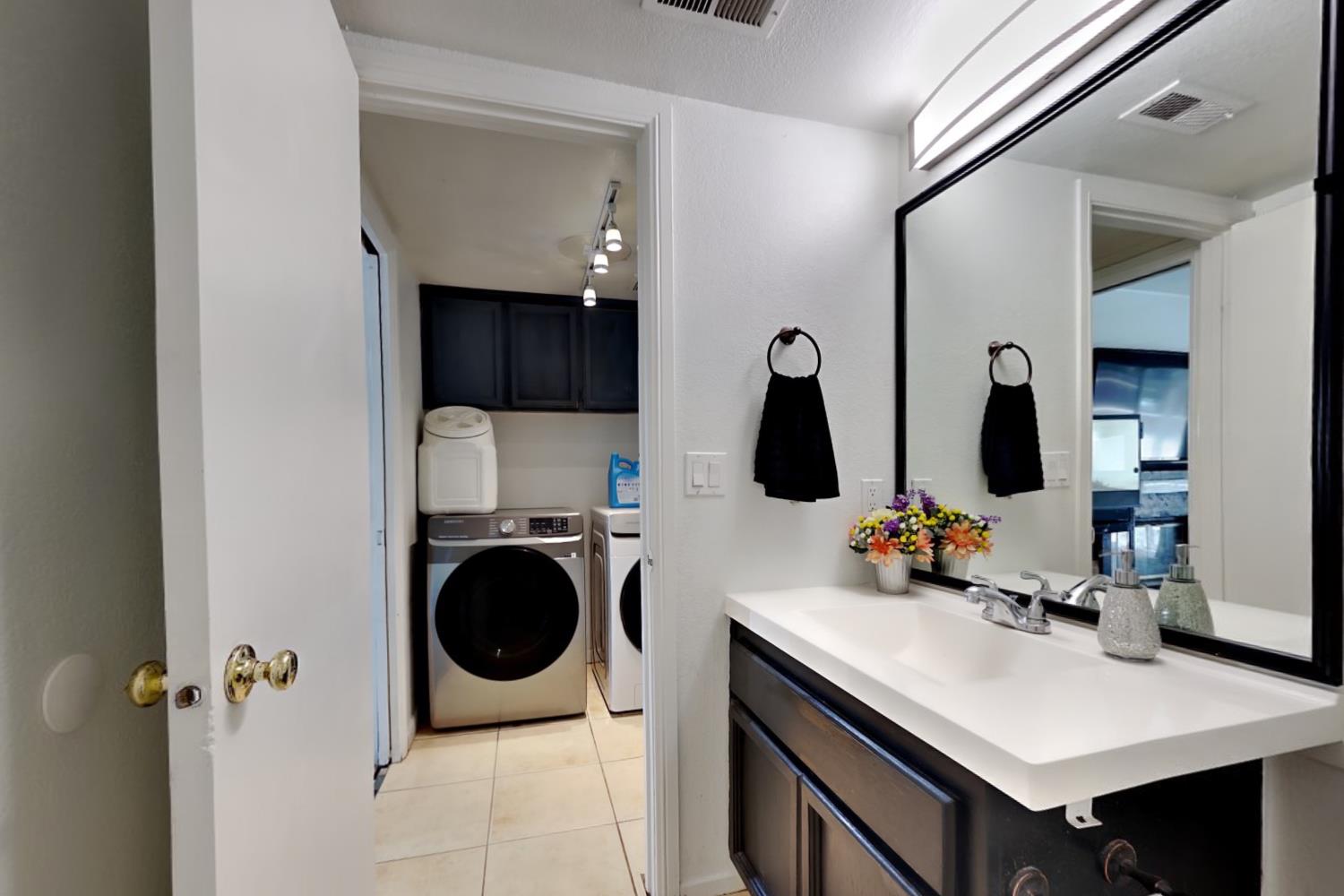 1219 Mohr Cir, Manteca, CA 95337