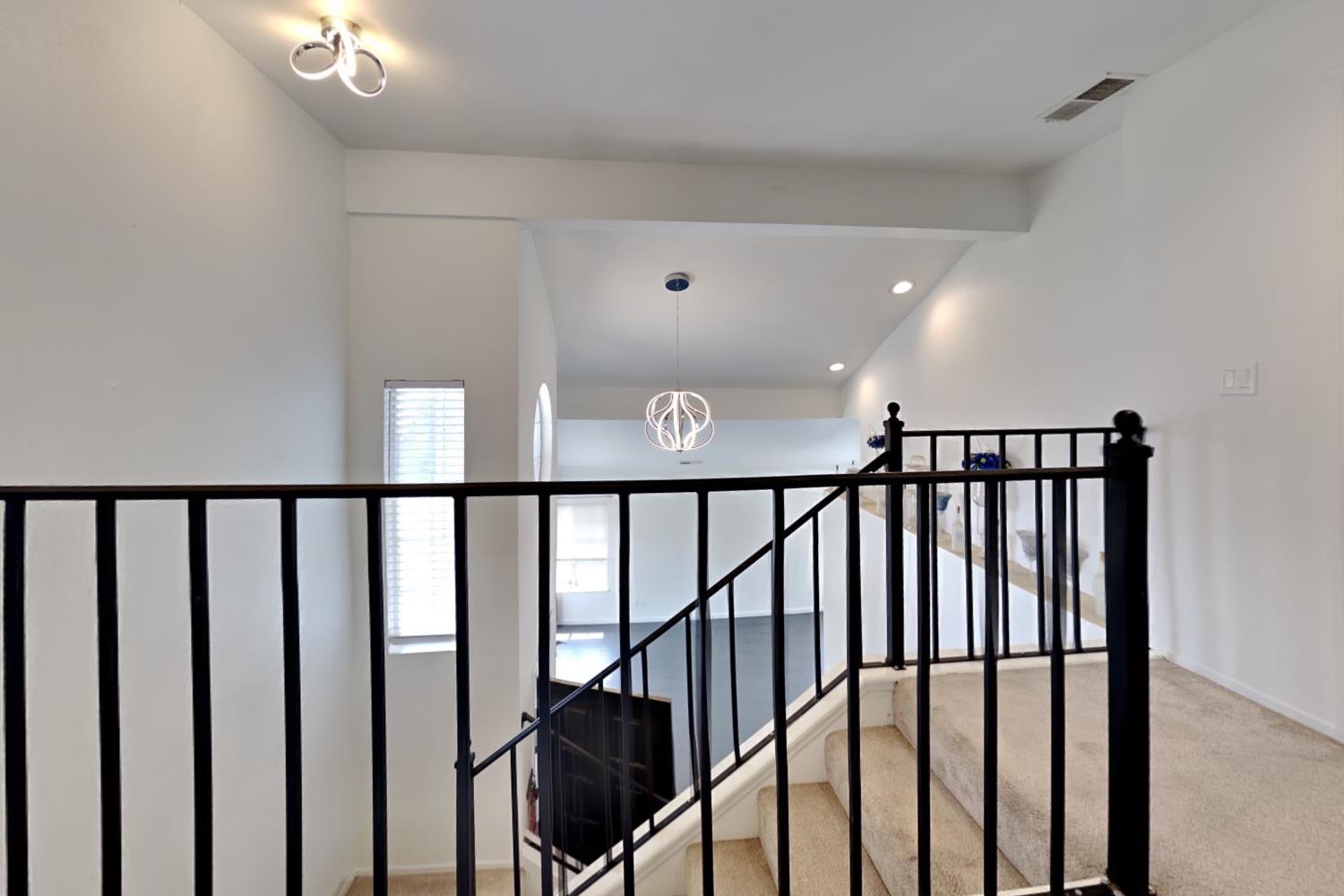 1219 Mohr Cir, Manteca, CA 95337
