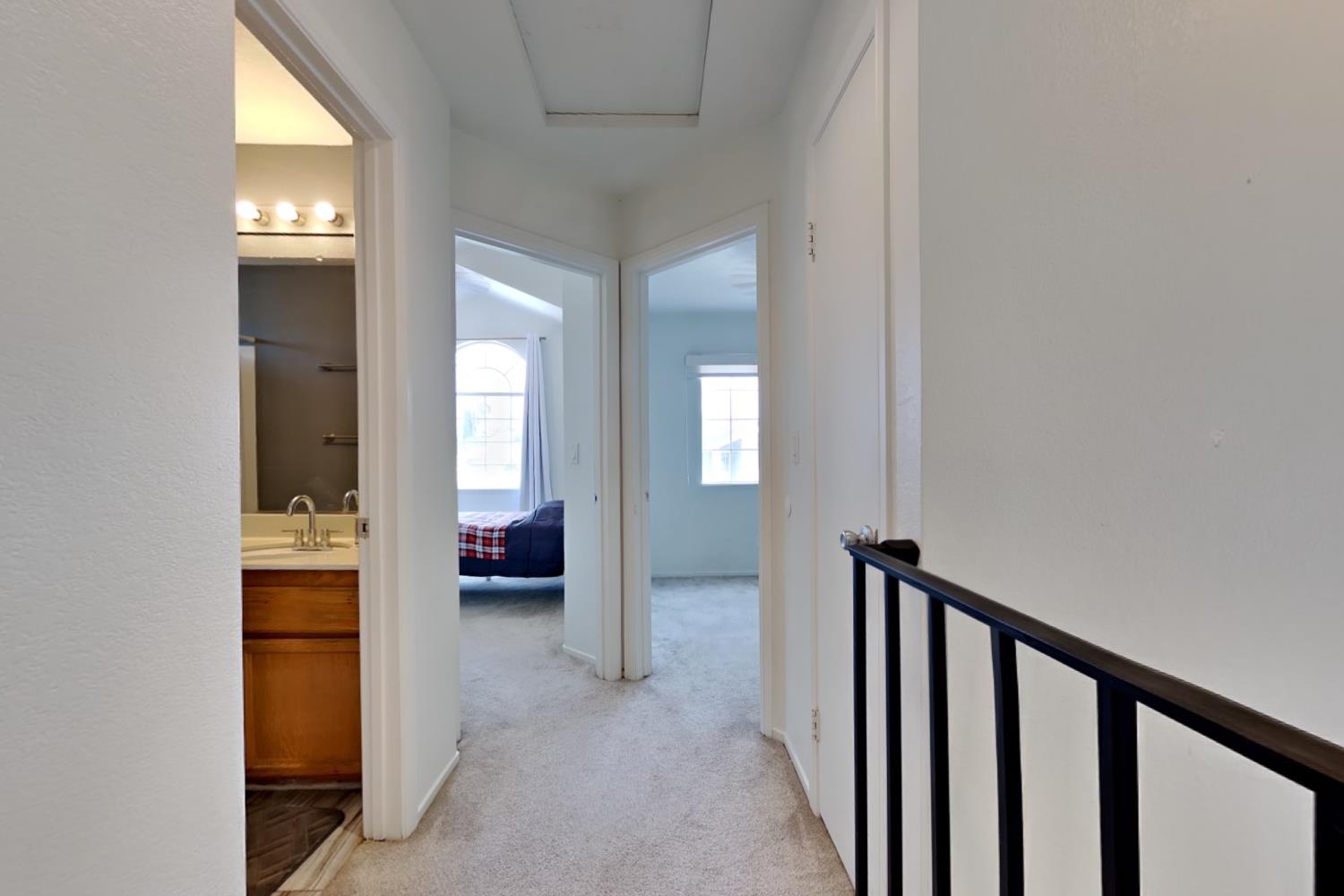 1219 Mohr Cir, Manteca, CA 95337