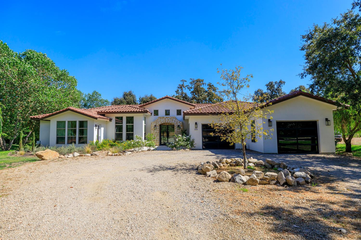 1316 Trails Way, Modesto, CA 95357