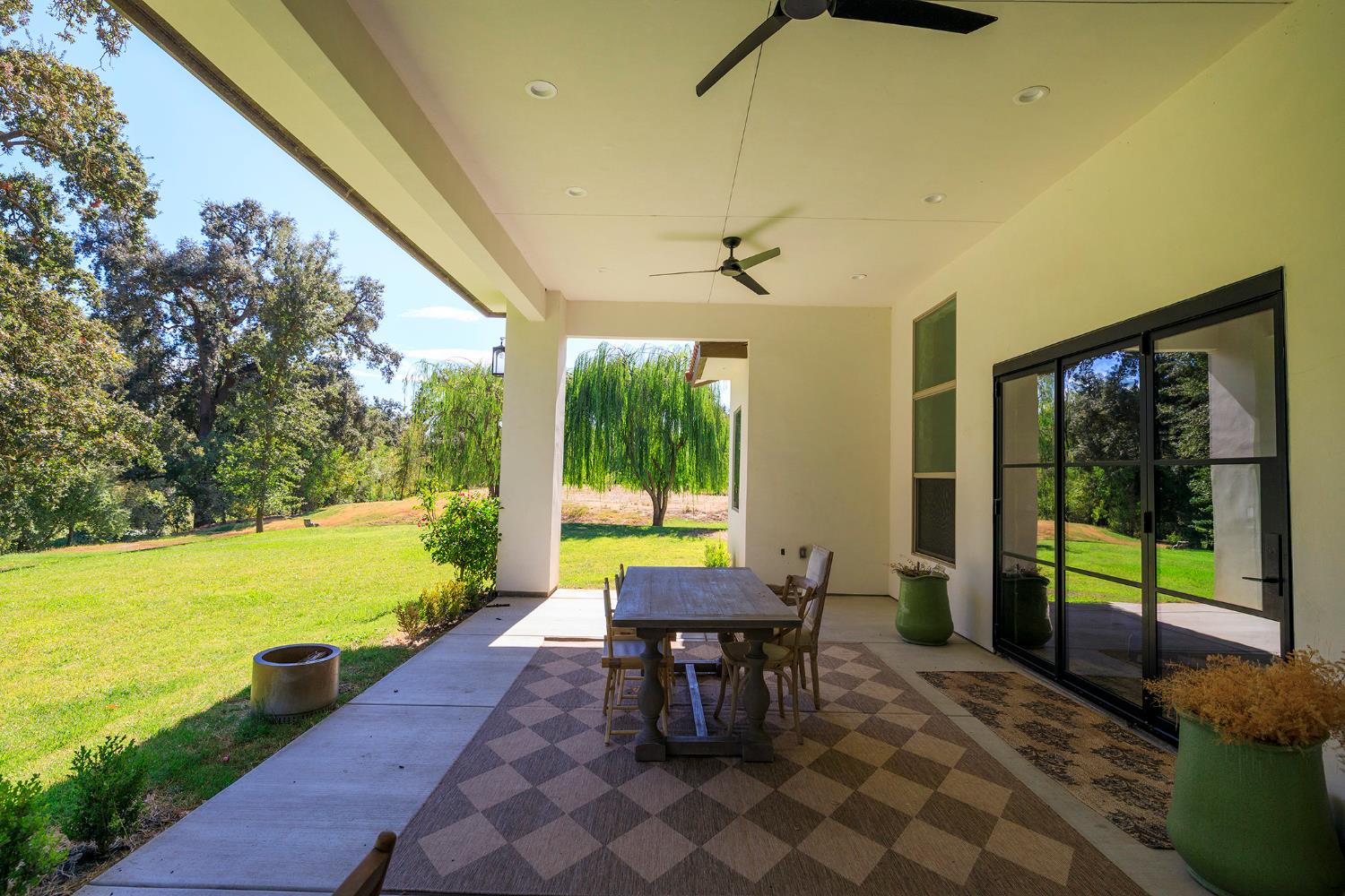 1316 Trails Way, Modesto, CA 95357
