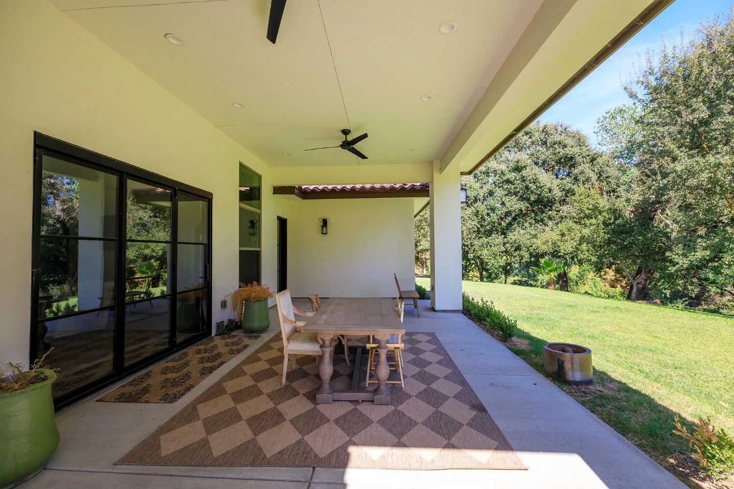 1316 Trails Way, Modesto, CA 95357