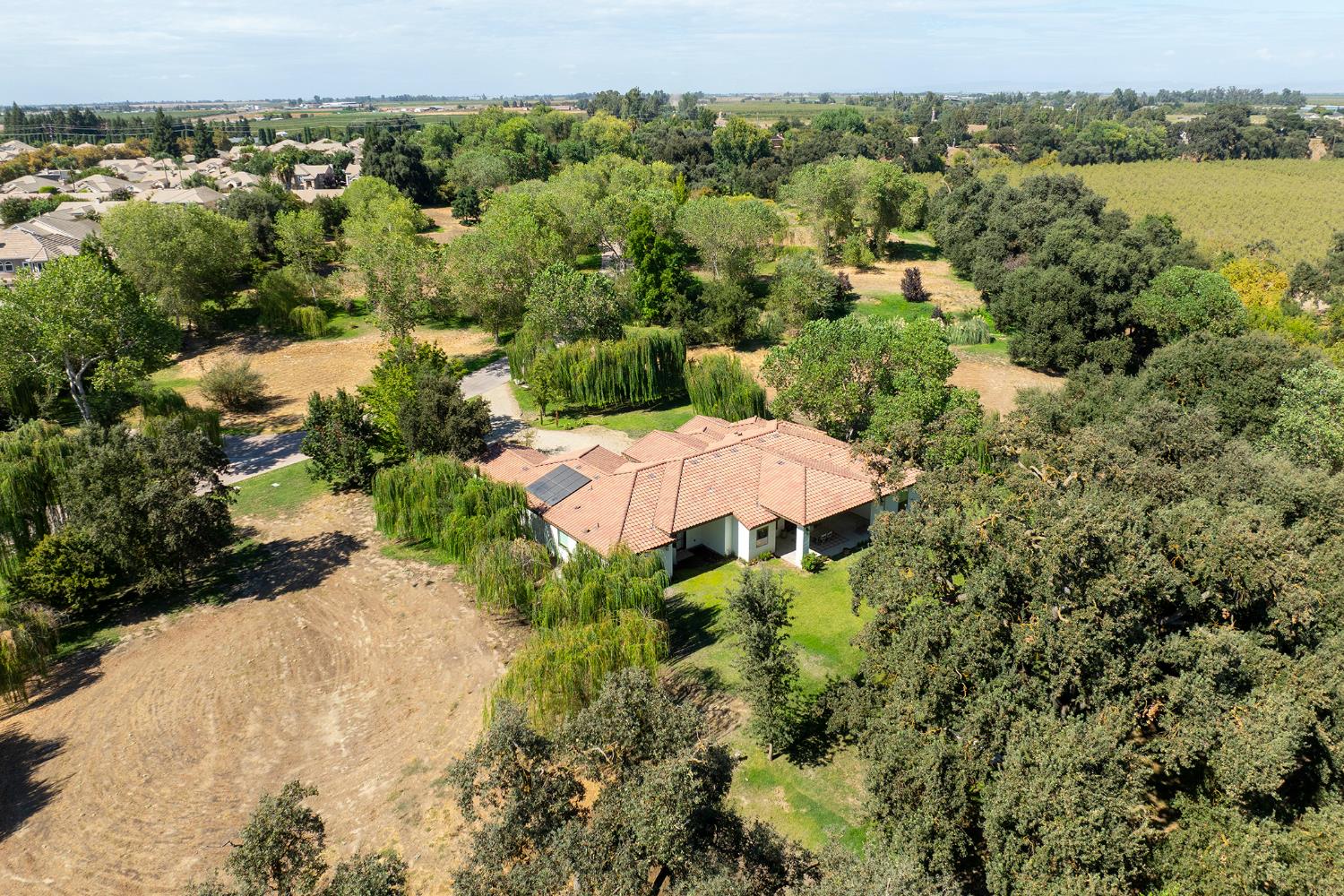 1316 Trails Way, Modesto, CA 95357