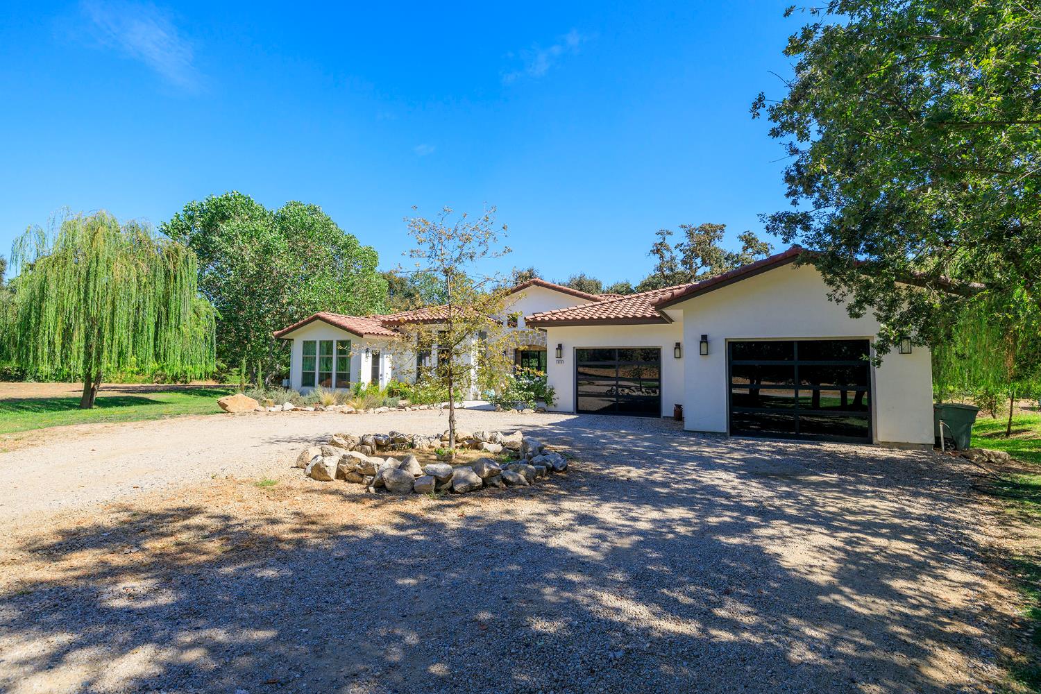 1316 Trails Way, Modesto, CA 95357