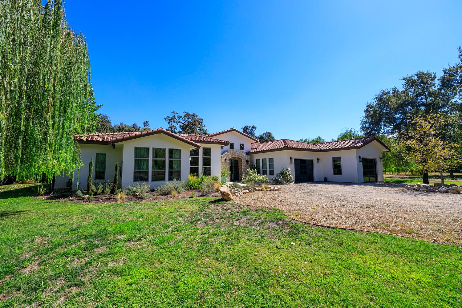 1316 Trails Way, Modesto, CA 95357