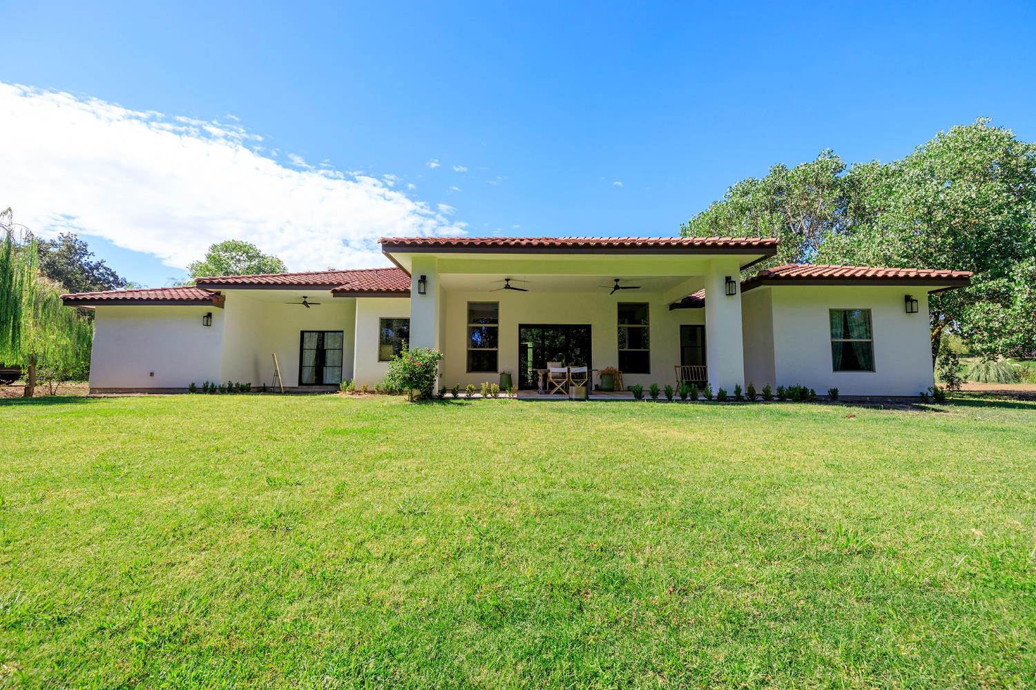 1316 Trails Way, Modesto, CA 95357