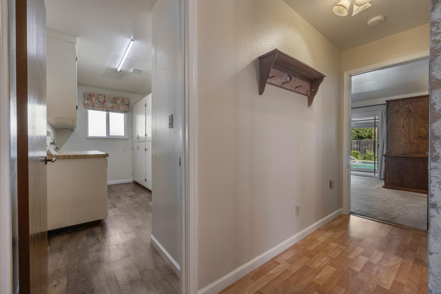 1625 Fernandes St, Modesto, CA 95355