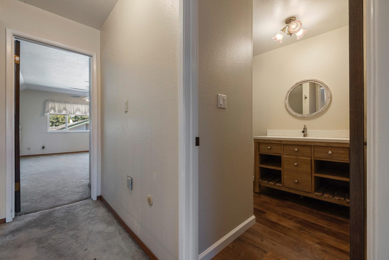 1625 Fernandes St, Modesto, CA 95355