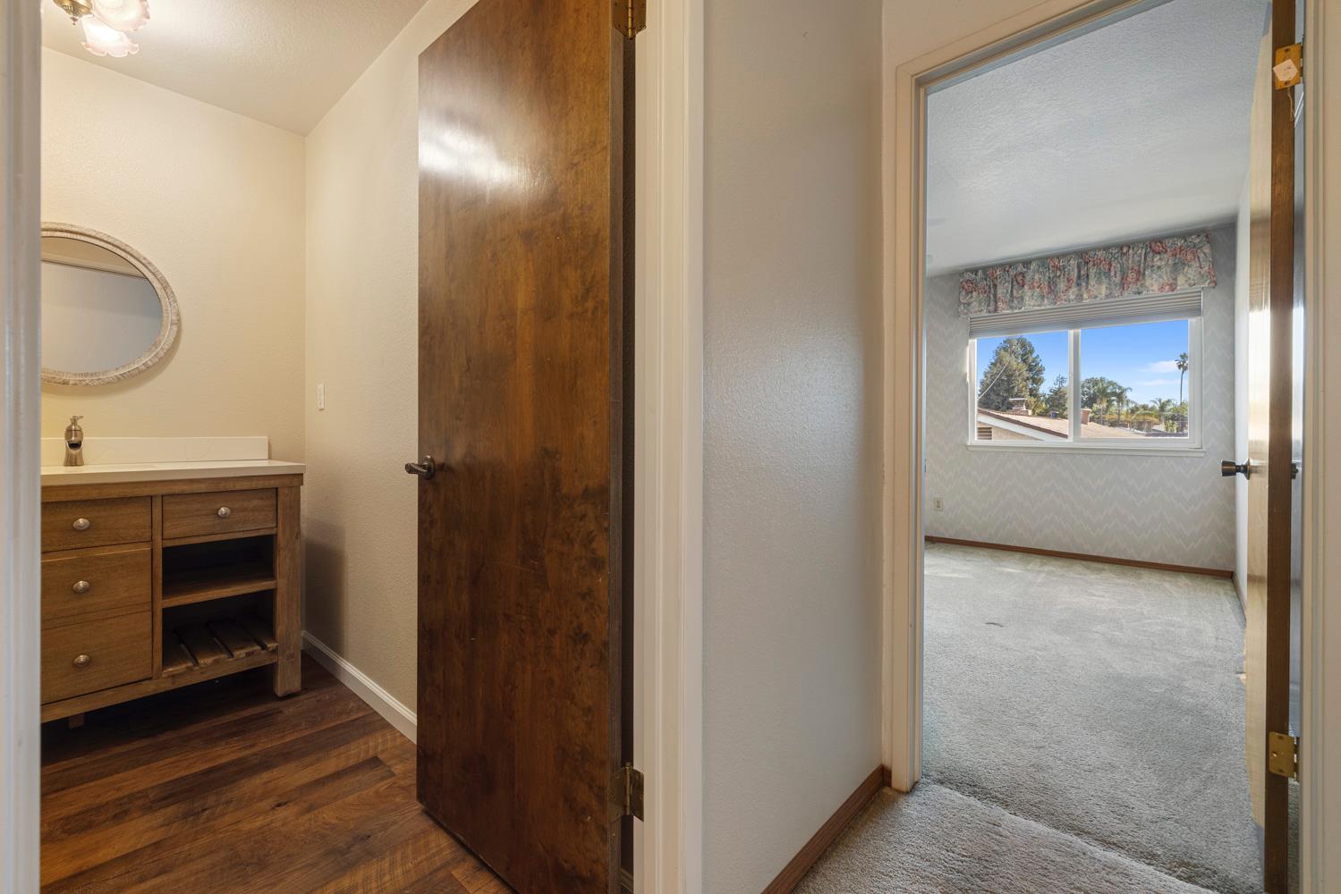 1625 Fernandes St, Modesto, CA 95355