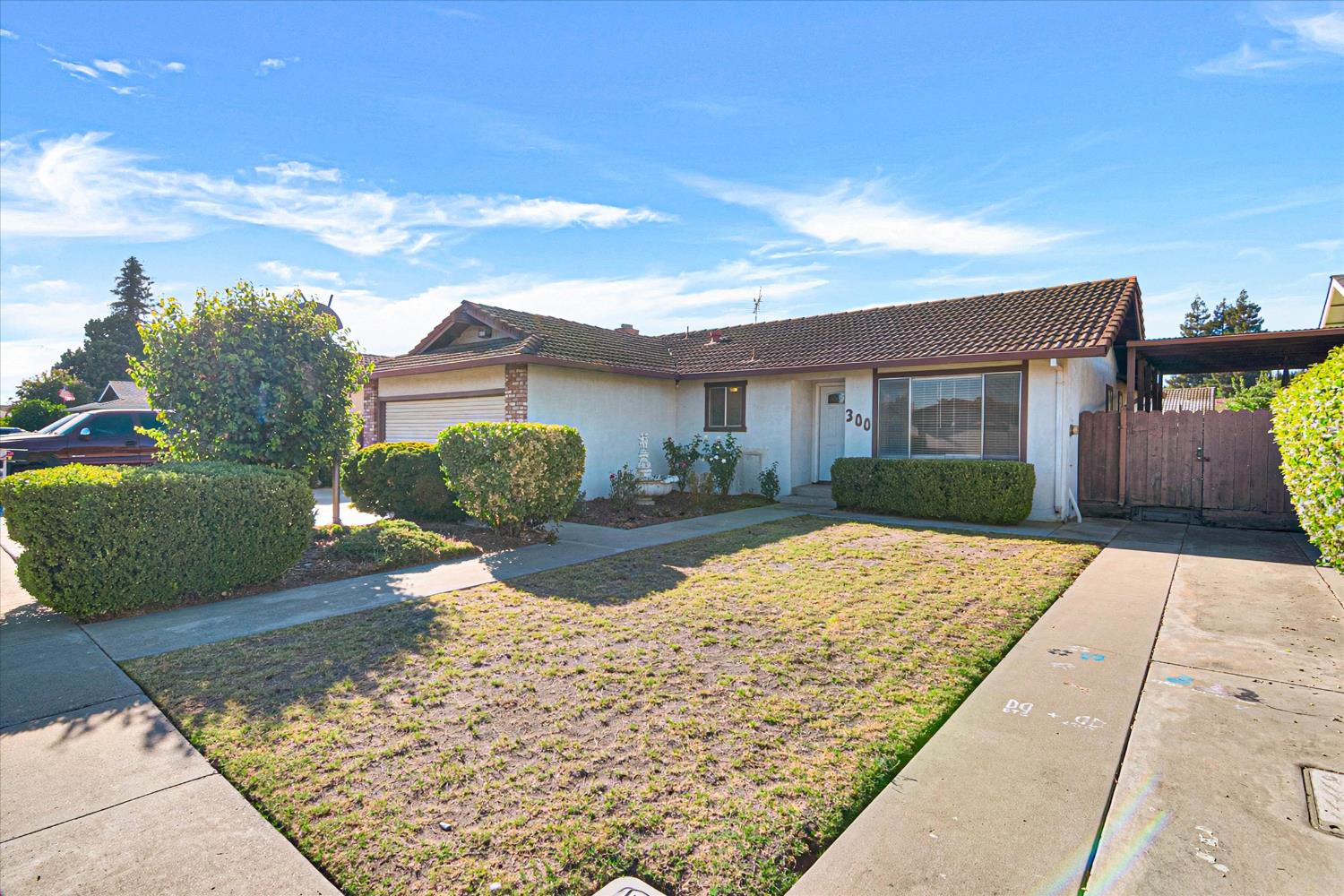 300 Brian Ln, Turlock, CA 95382