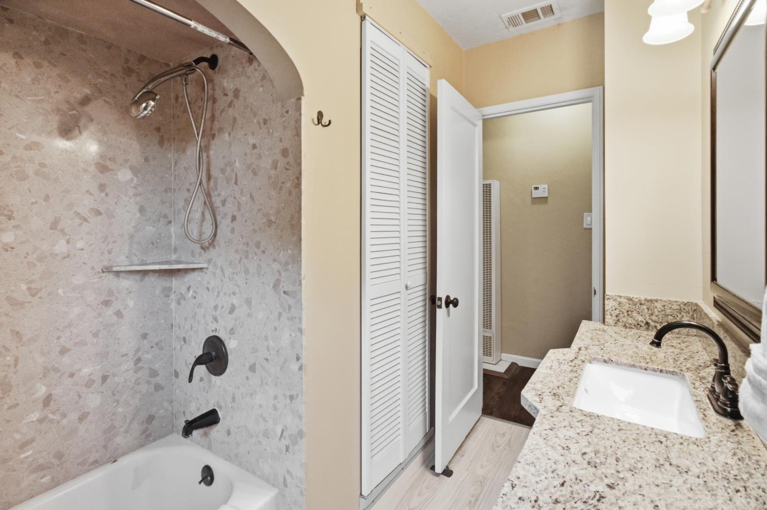 1533 Stetson Ave, Modesto, CA 95350