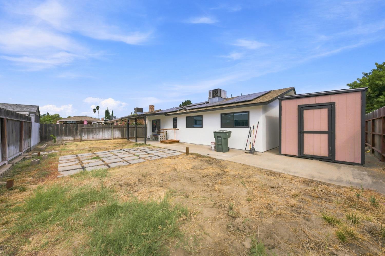 2736 Magnolia St, Ceres, CA 95307