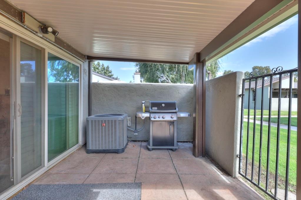 1800 Plaza De Maria, Modesto, CA 95350