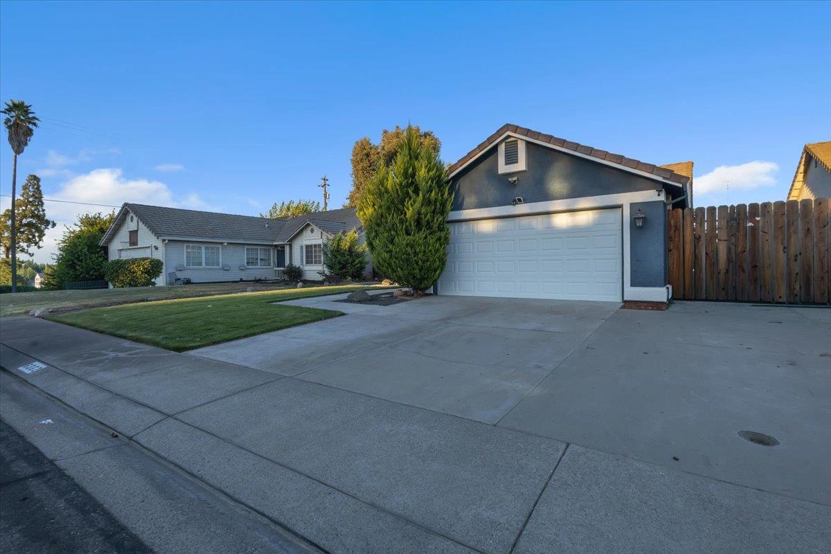 6362 Rock Creek Rd, Riverbank, CA 95367