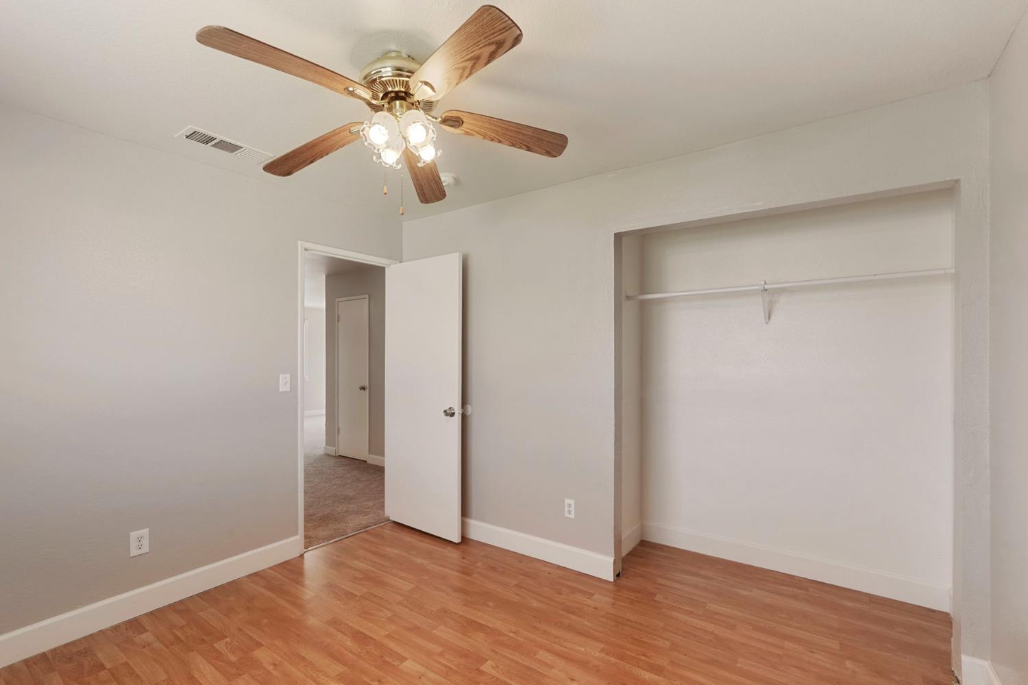 3954 Sweepstakes Dr, Riverbank, CA 95367