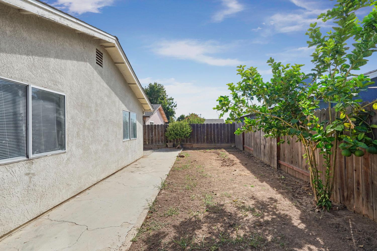 3954 Sweepstakes Dr, Riverbank, CA 95367