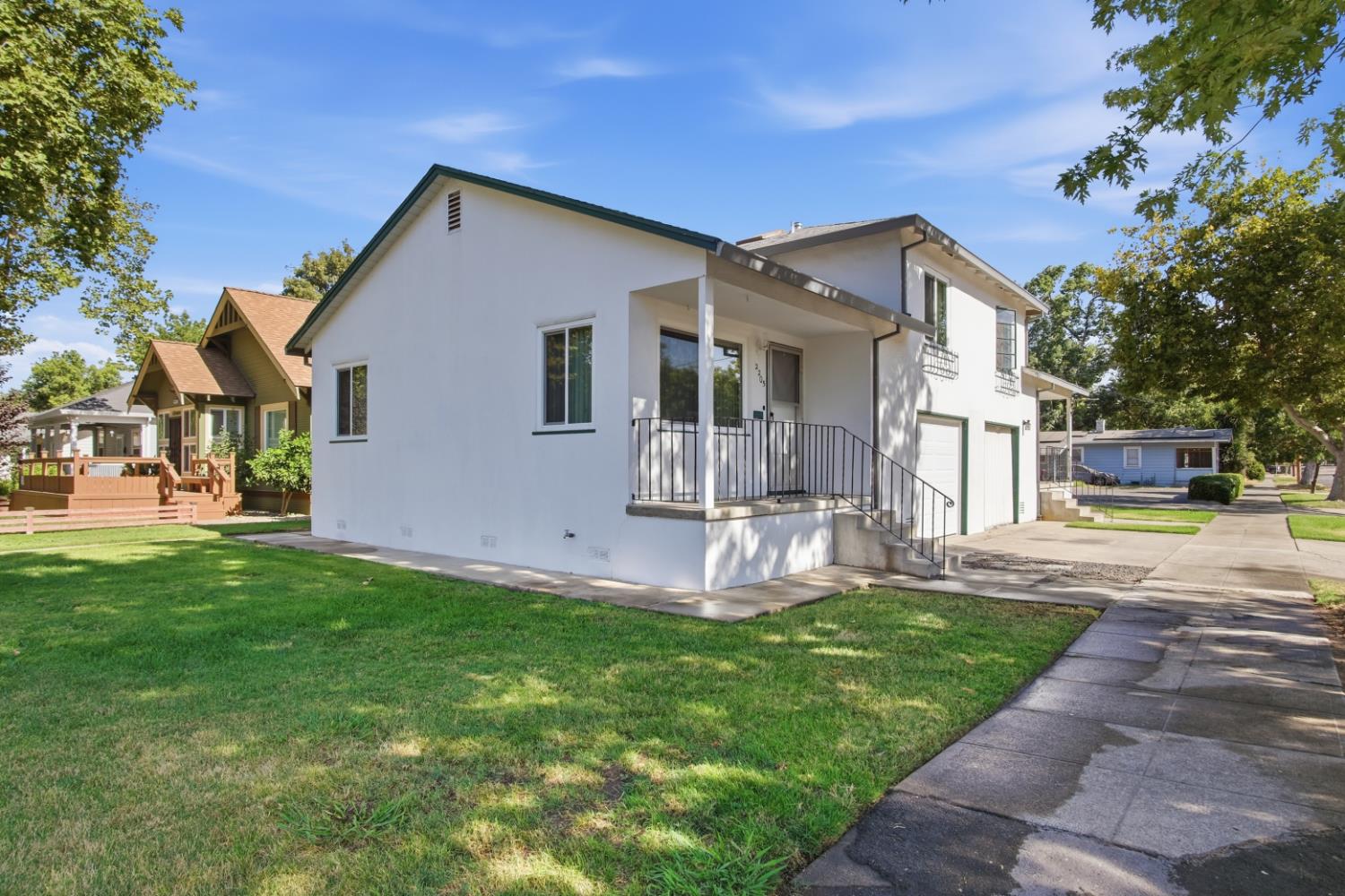 2205 O St, Merced, CA 95340