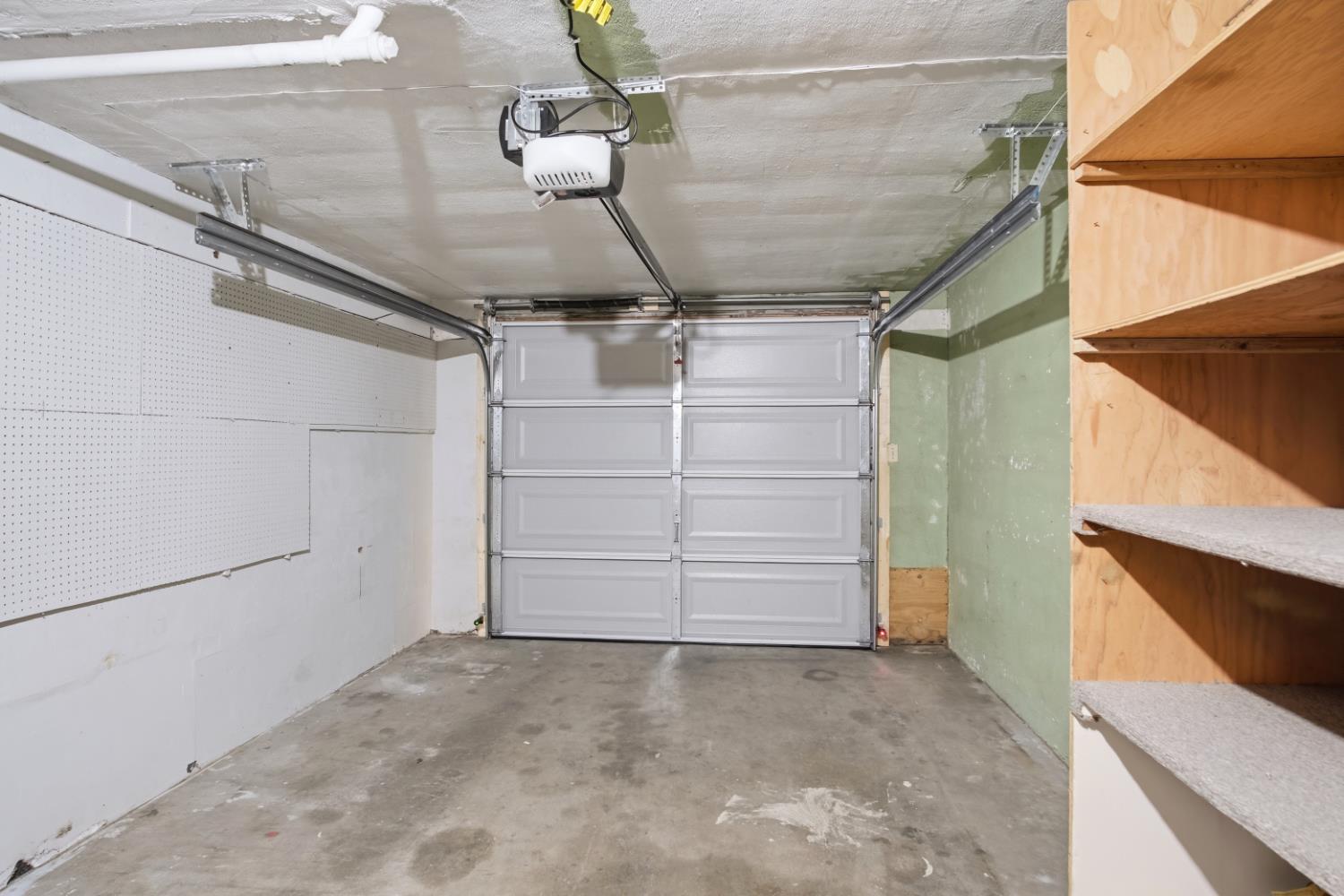2205 O St, Merced, CA 95340