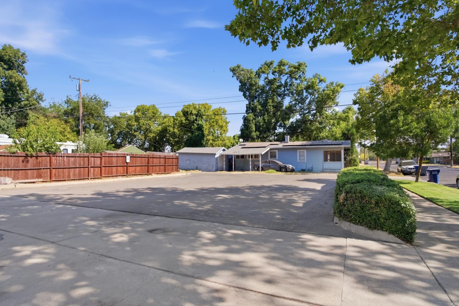 2205 O St, Merced, CA 95340