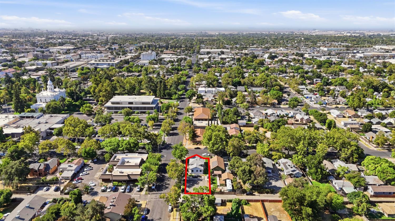2205 O St, Merced, CA 95340