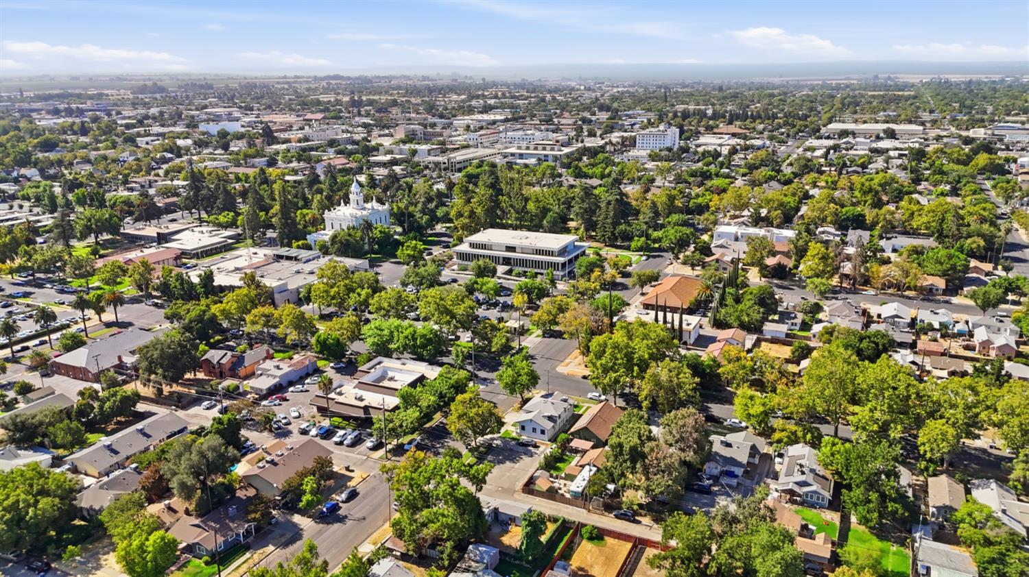 2205 O St, Merced, CA 95340