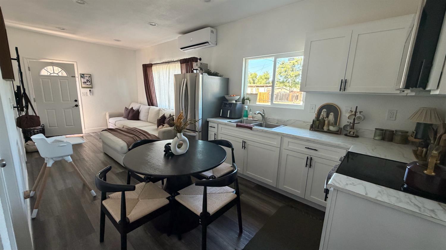 1626 Larkin Ave, Modesto, CA 95354