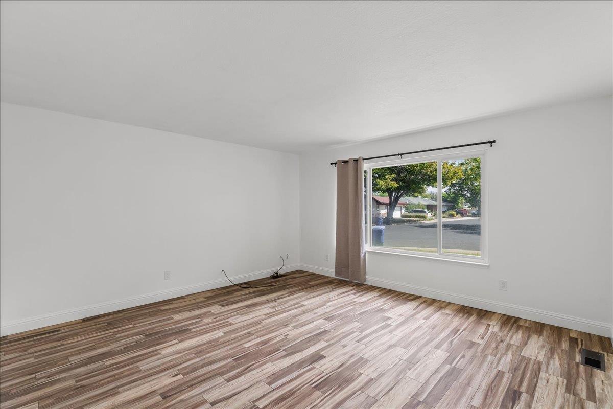 3033 Radnor Way, Modesto, CA 95350