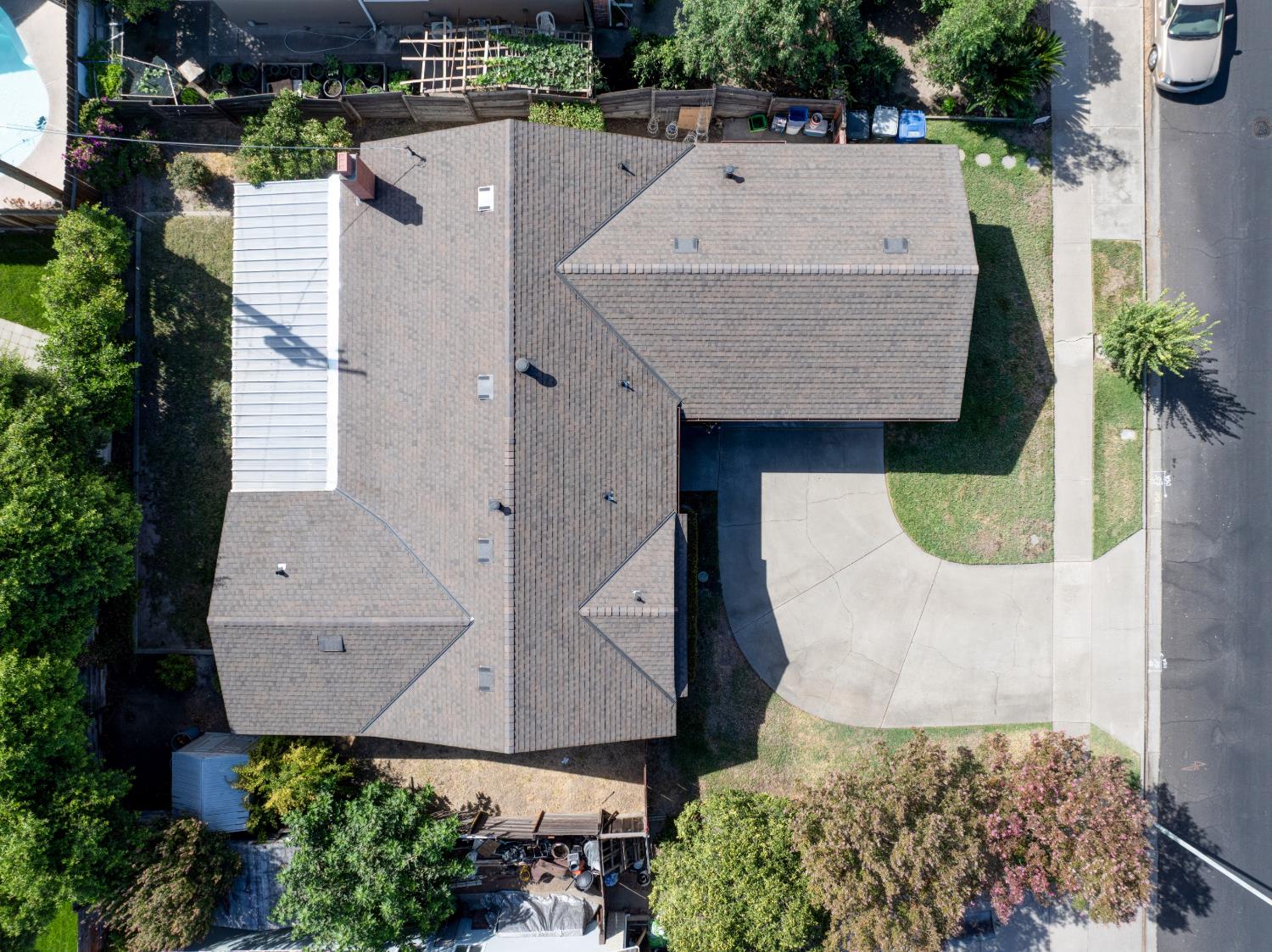 3324 Colonial Dr, Modesto, CA 95350
