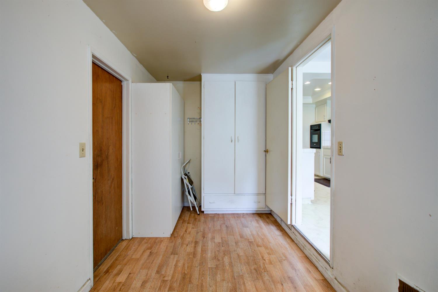 3324 Colonial Dr, Modesto, CA 95350