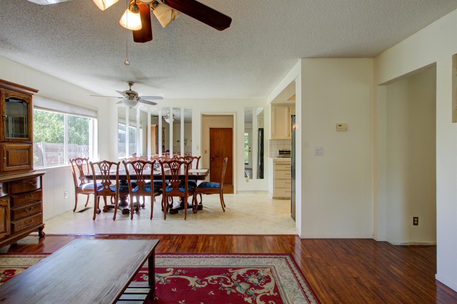 3324 Colonial Dr, Modesto, CA 95350