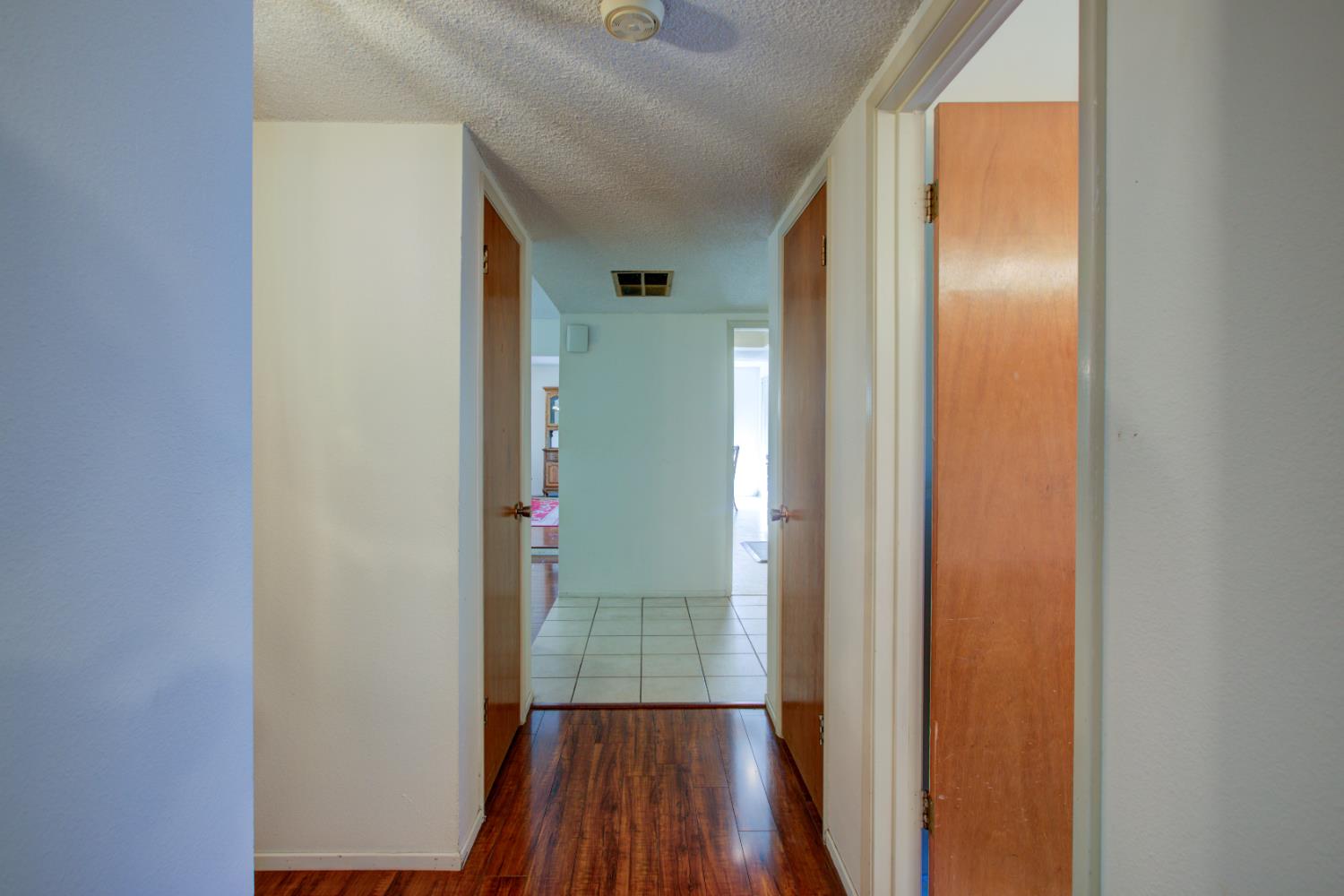 3324 Colonial Dr, Modesto, CA 95350