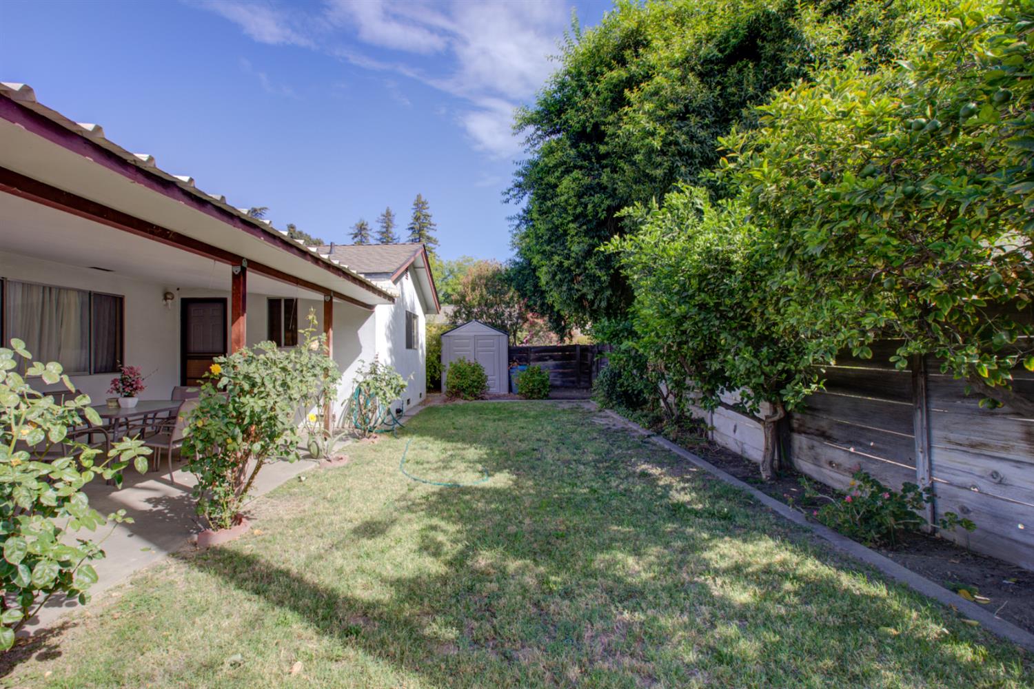 3324 Colonial Dr, Modesto, CA 95350