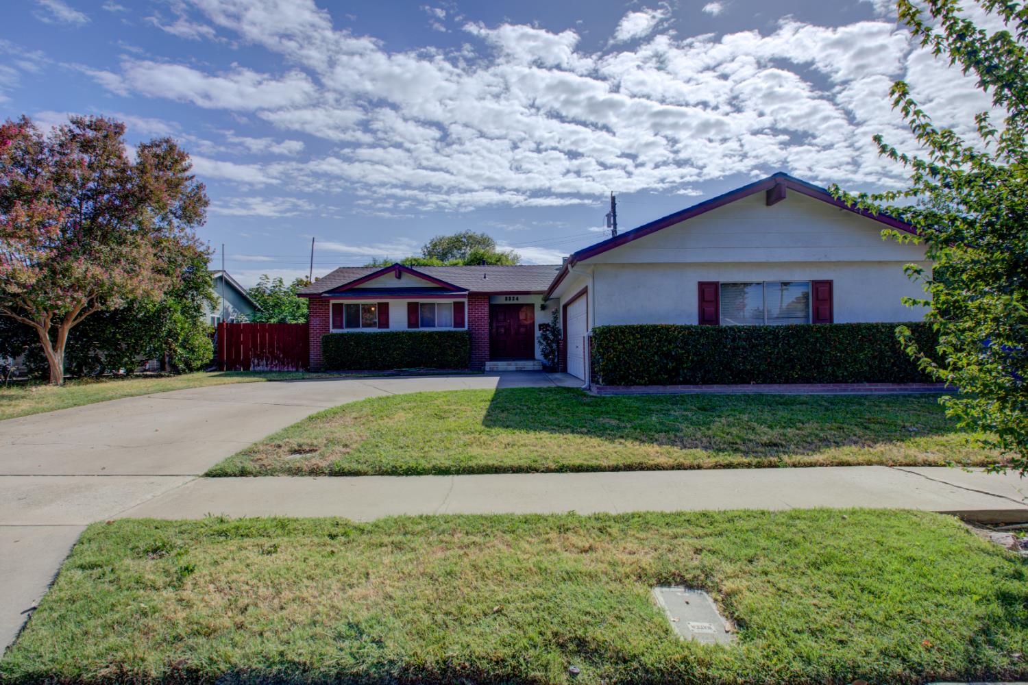 3324 Colonial Dr, Modesto, CA 95350