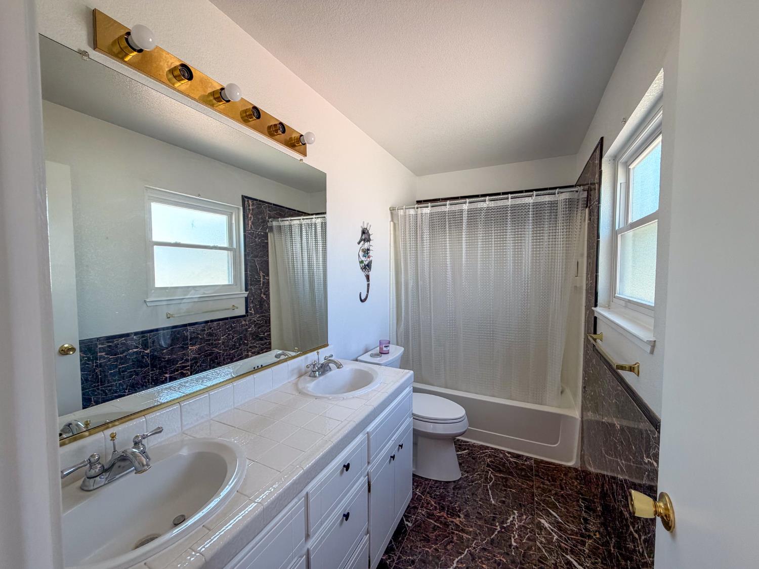1313 Fannell Dr, Ceres, CA 95307