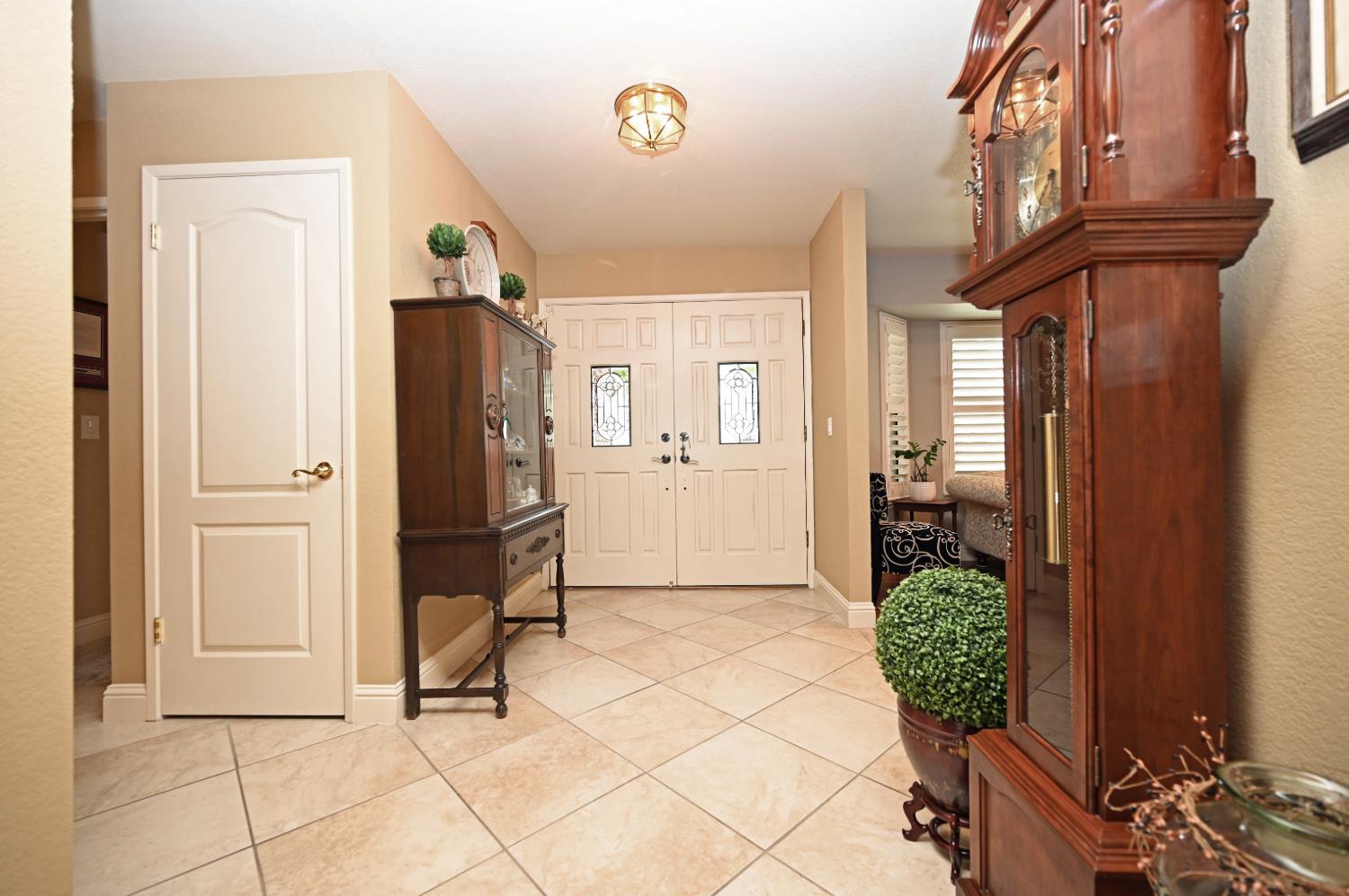 2565 Sebastian Dr, Turlock, CA 95382