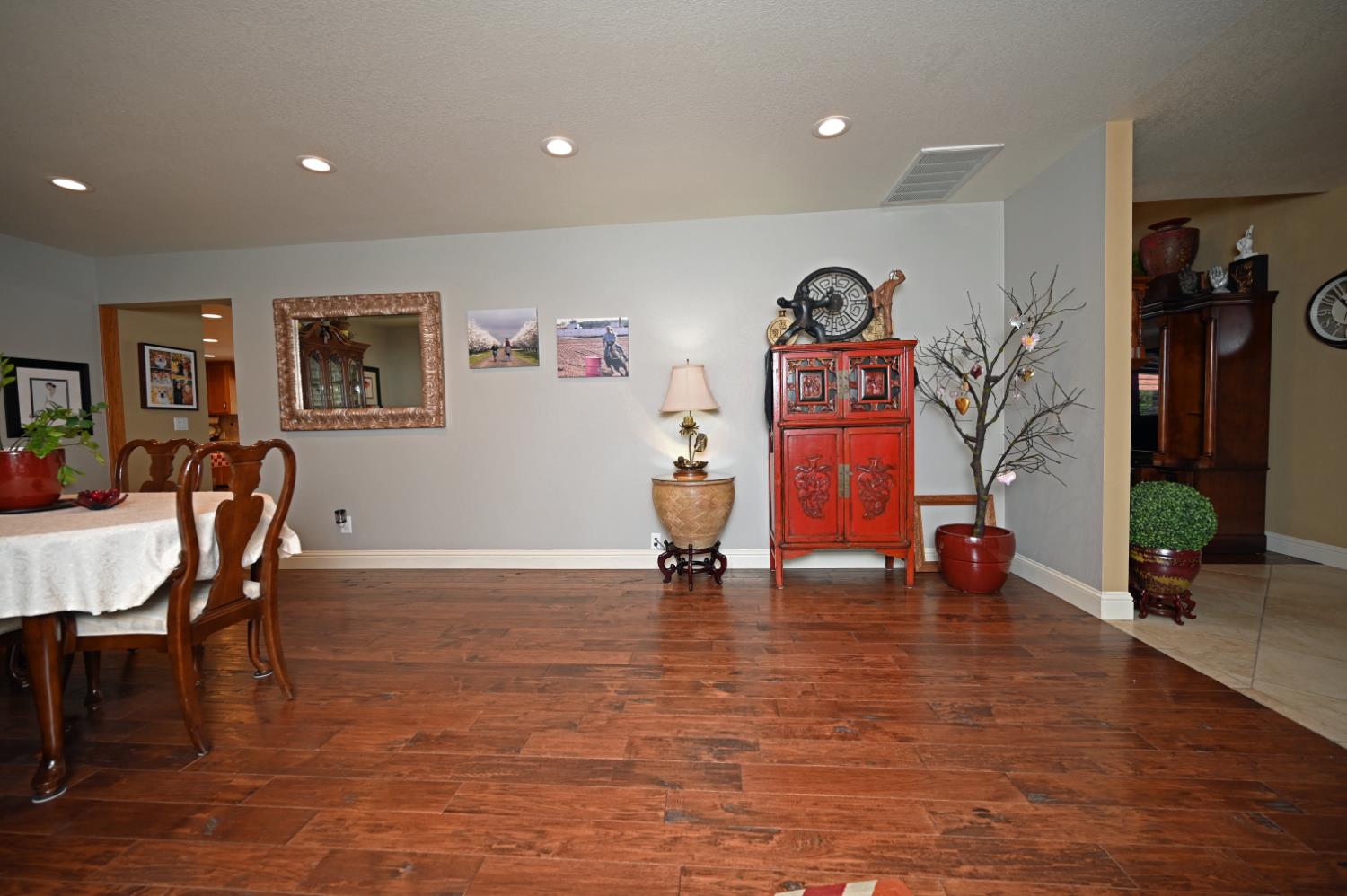 2565 Sebastian Dr, Turlock, CA 95382
