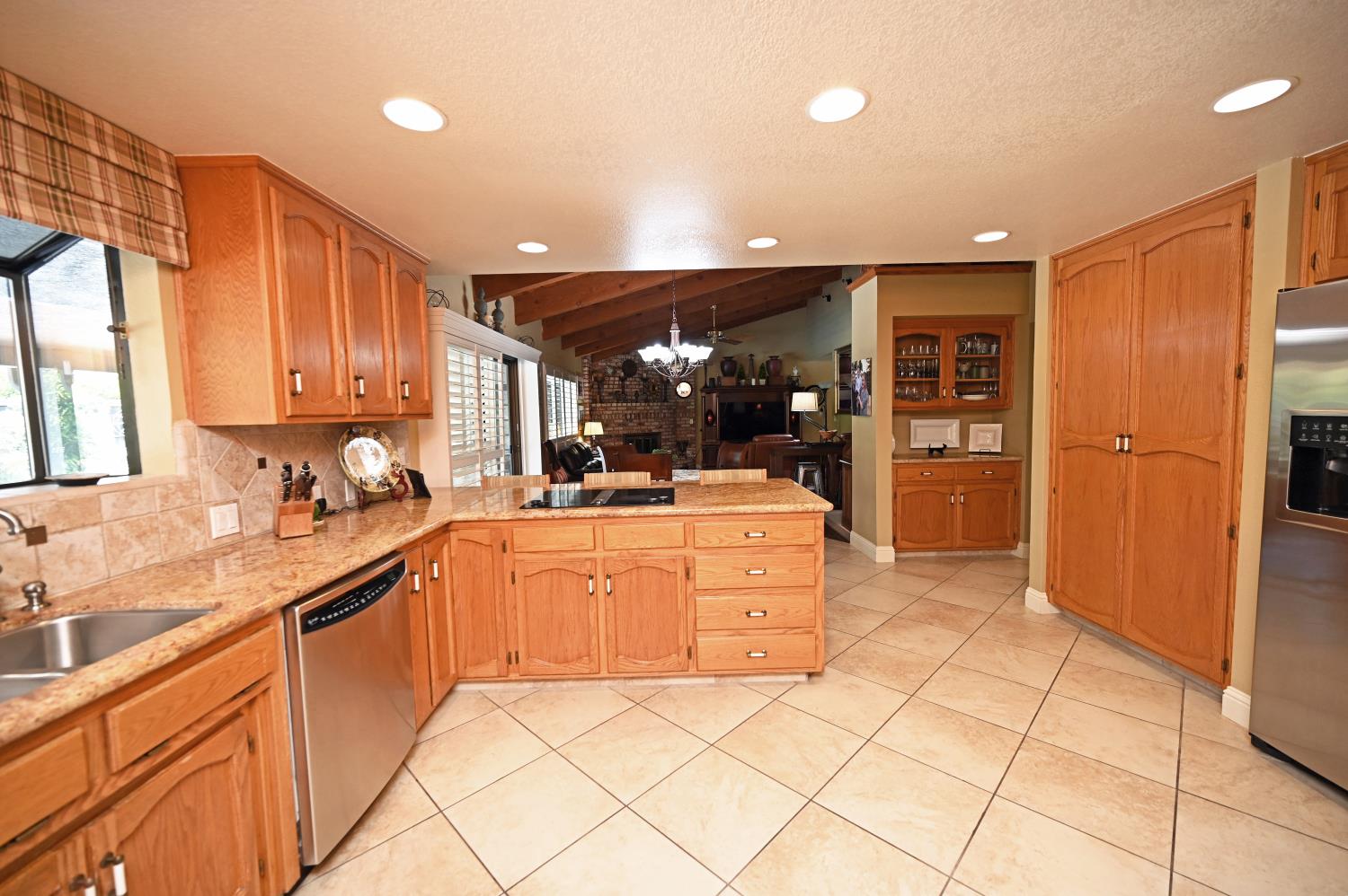 2565 Sebastian Dr, Turlock, CA 95382