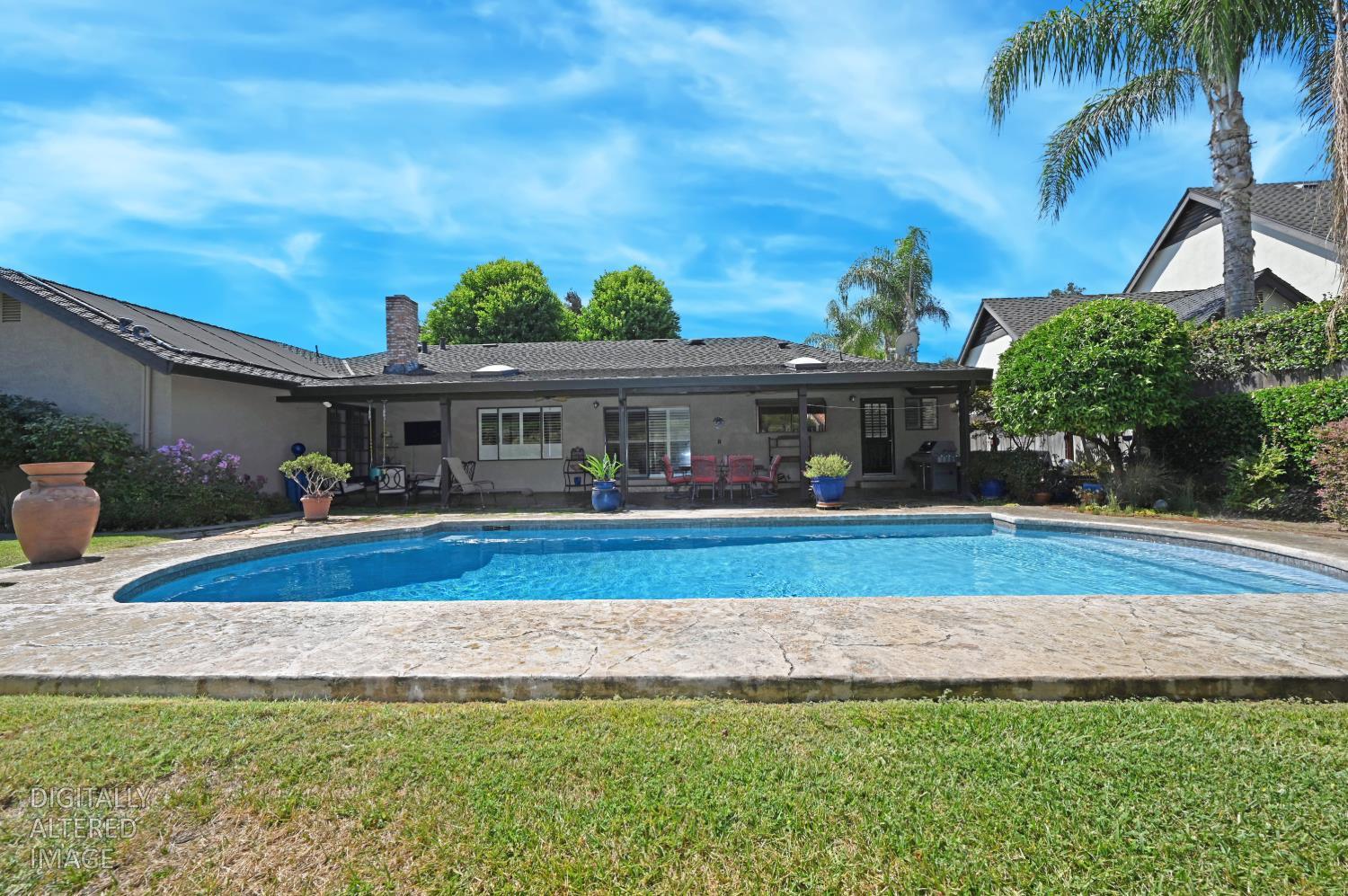 2565 Sebastian Dr, Turlock, CA 95382