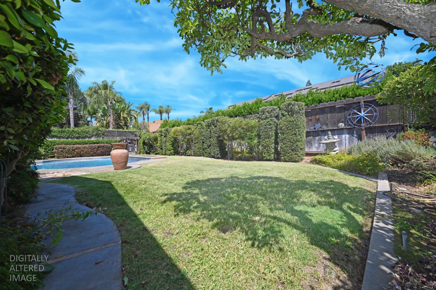 2565 Sebastian Dr, Turlock, CA 95382