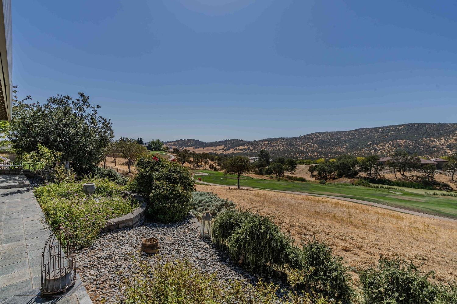 2016 Oak Creek Dr, Copperopolis, CA 95228