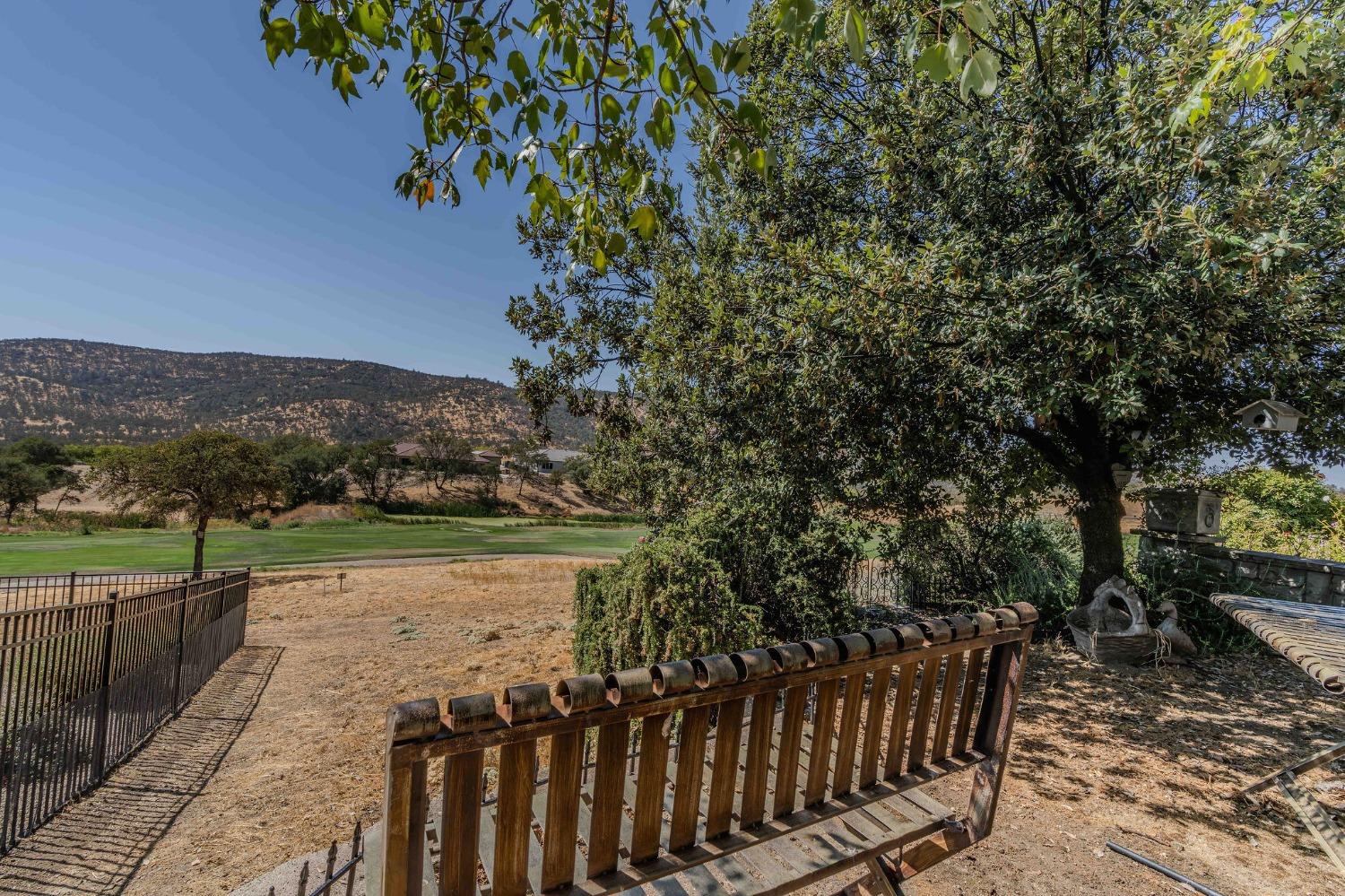 2016 Oak Creek Dr, Copperopolis, CA 95228