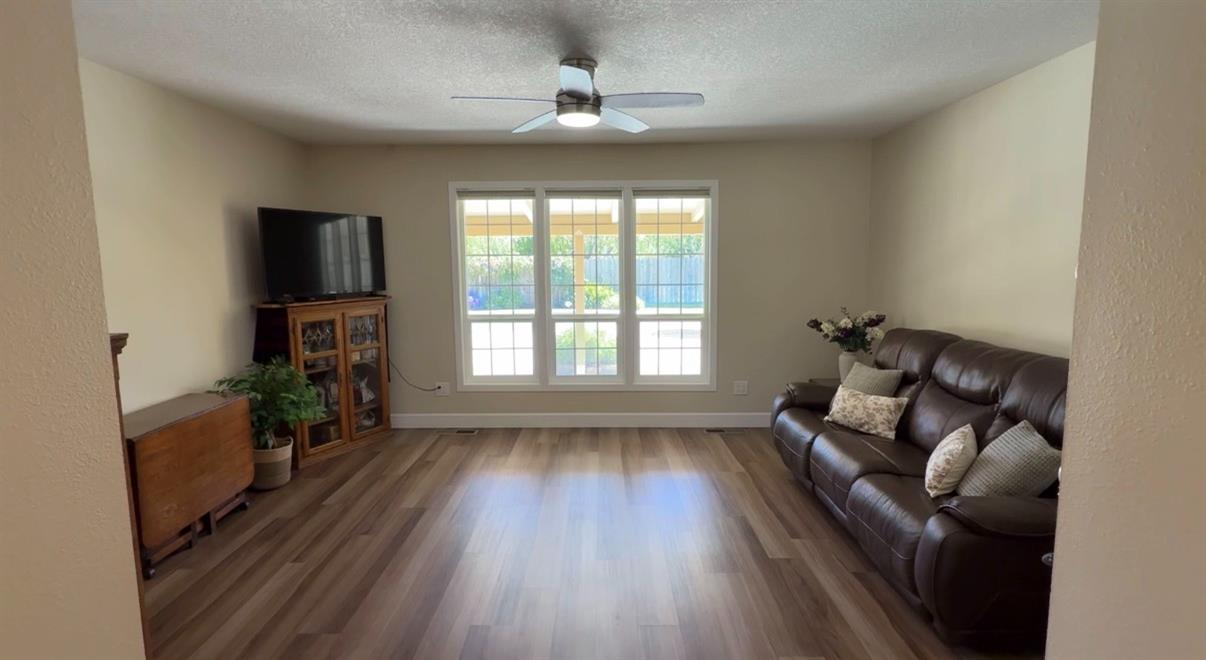 6400 Bearden Ln, Modesto, CA 95357
