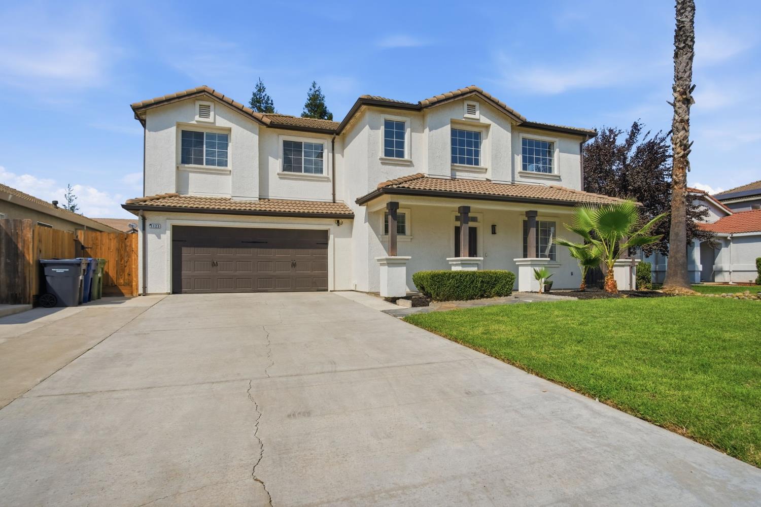 1123 Woodland Dr, Turlock, CA 95382